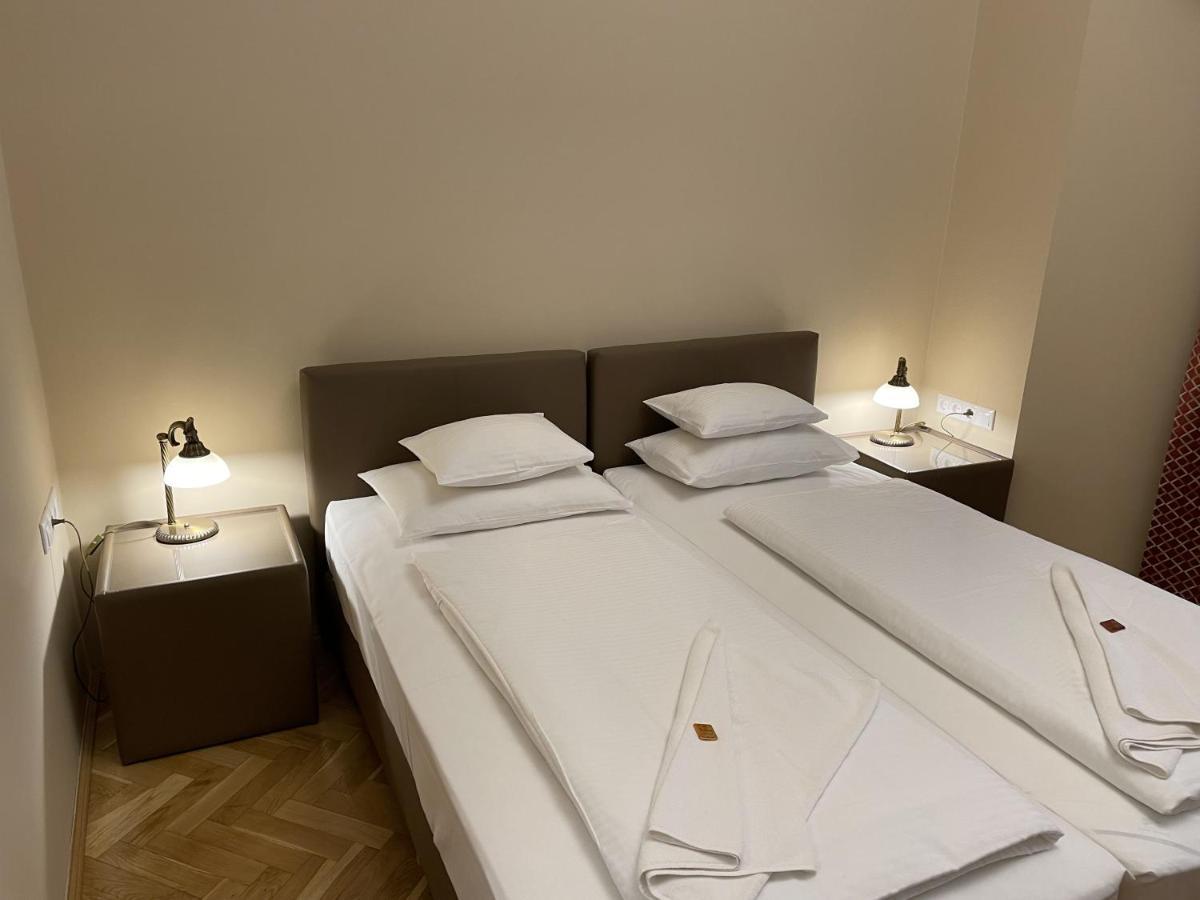 Dozsa Apartman Segedin Dış mekan fotoğraf