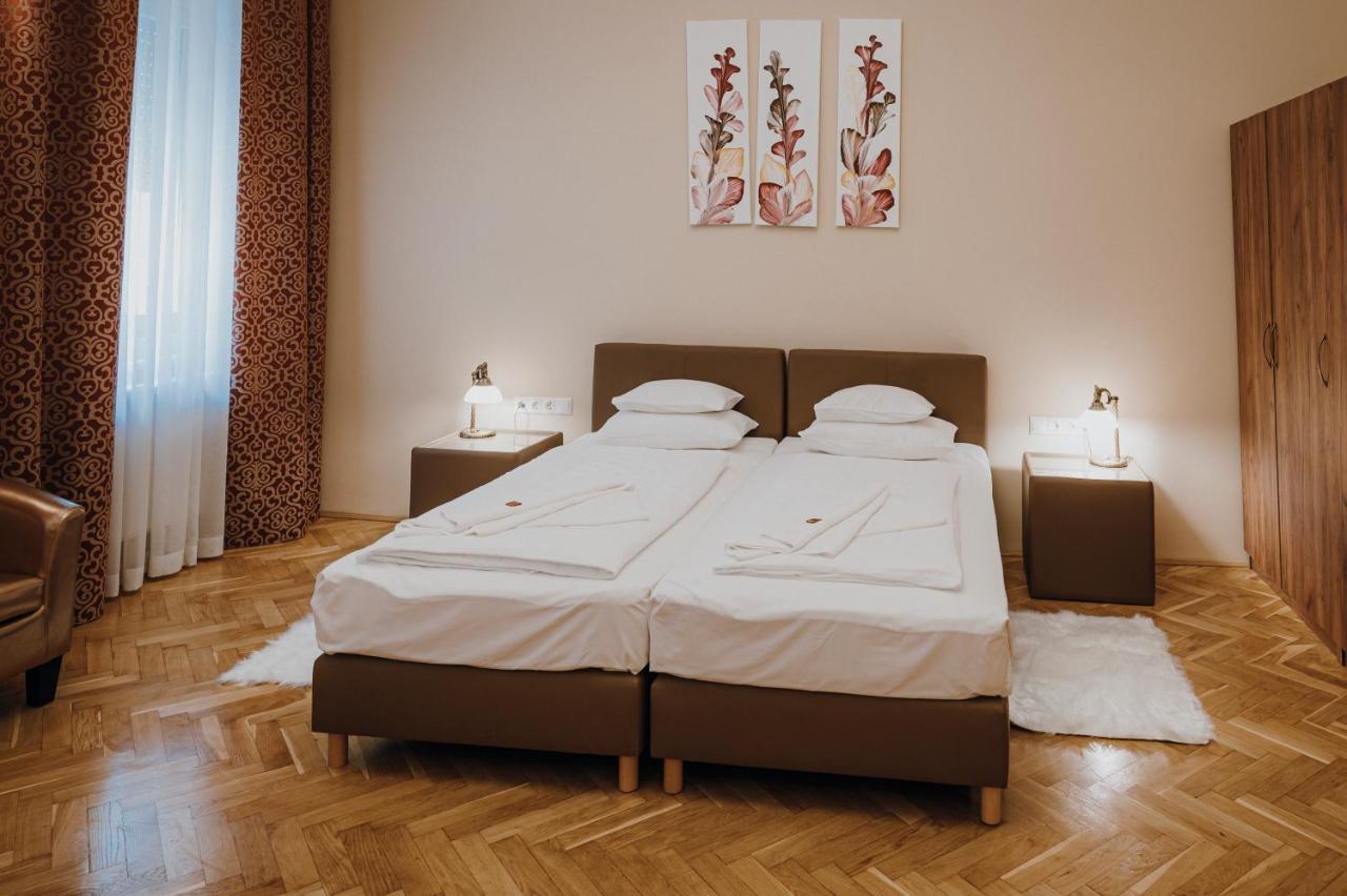 Dozsa Apartman Segedin Dış mekan fotoğraf