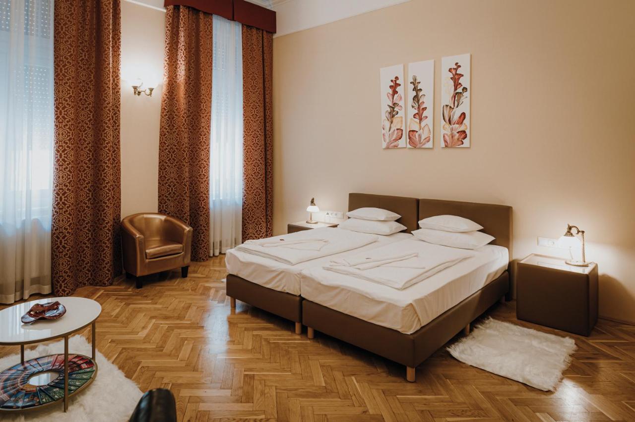 Dozsa Apartman Segedin Dış mekan fotoğraf